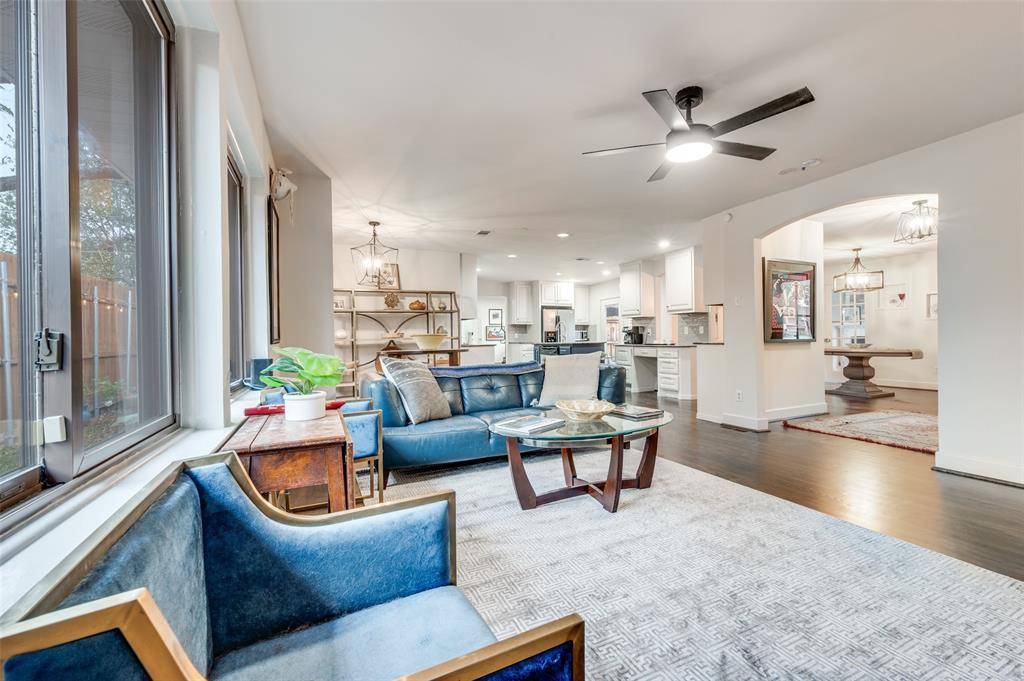 Dallas, TX 75229,3581 Woodleigh Drive