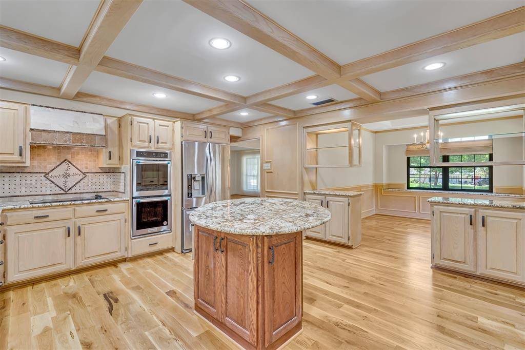 Dallas, TX 75254,7019 Spring Valley Road