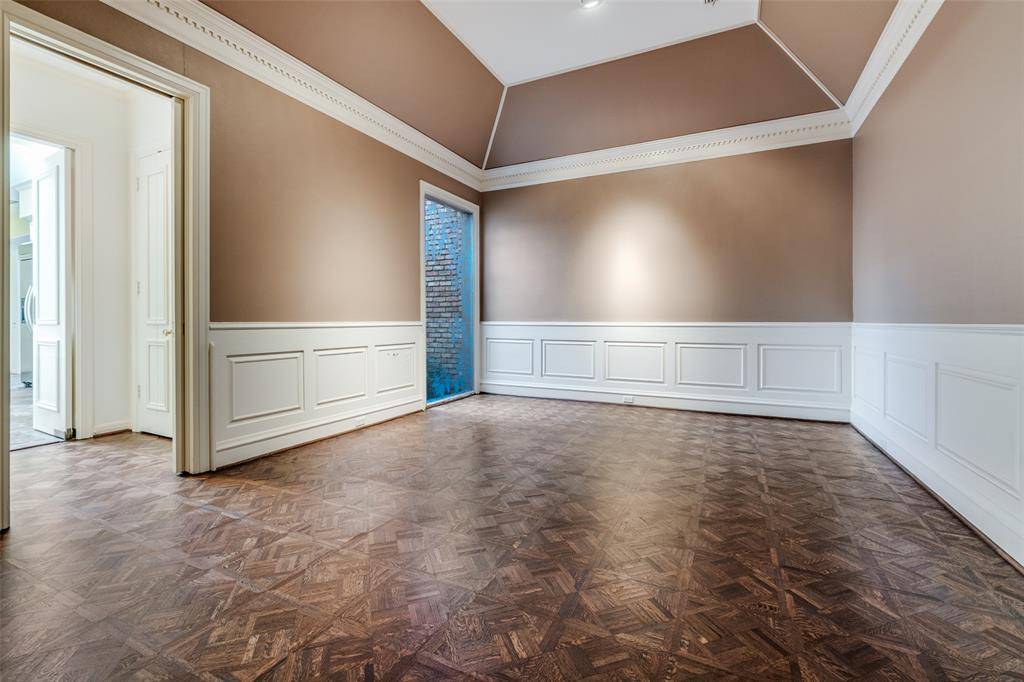 Dallas, TX 75225,34 Stonecourt Circle