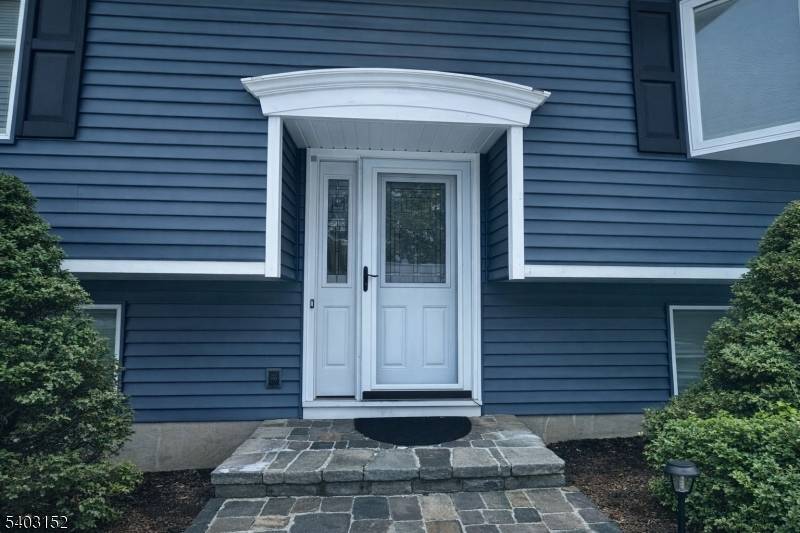 Mount Olive Twp., NJ 07836,2 Robert St