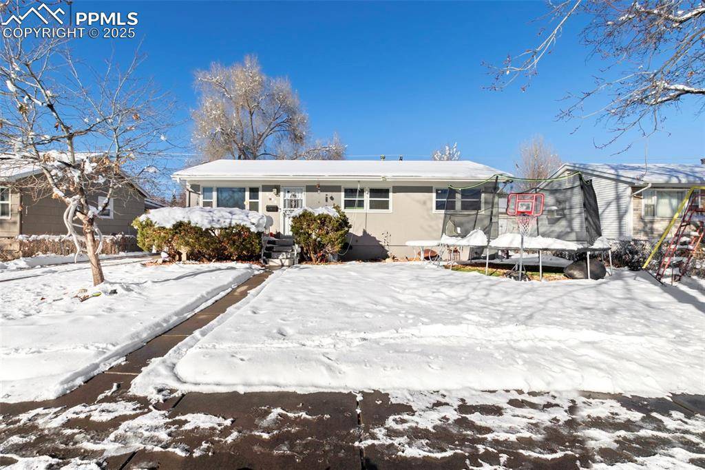 Colorado Springs, CO 80909,3130 E La Salle ST