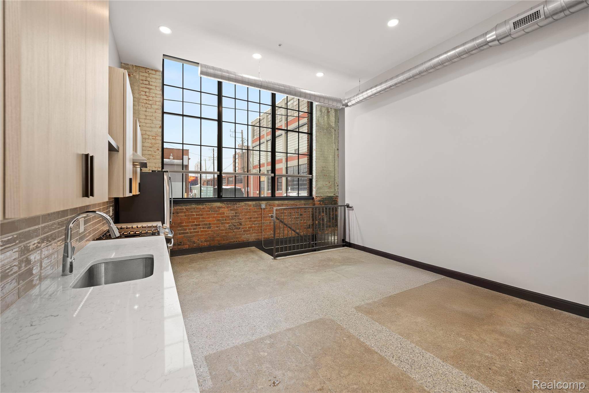 Detroit, MI 48202,603 E Milwaukee ST #105