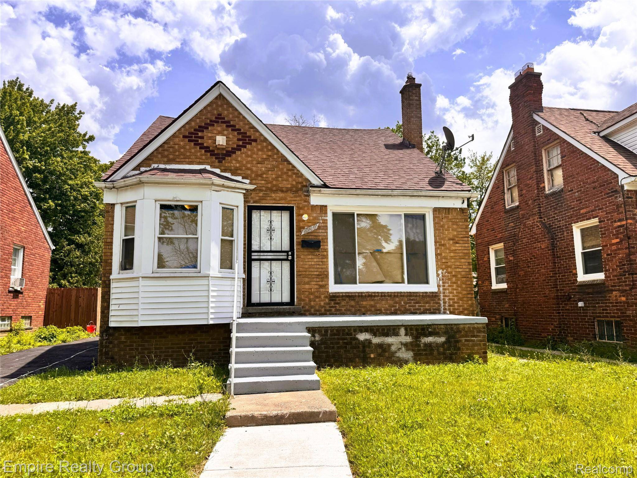 Detroit, MI 48227,9646 Ward ST