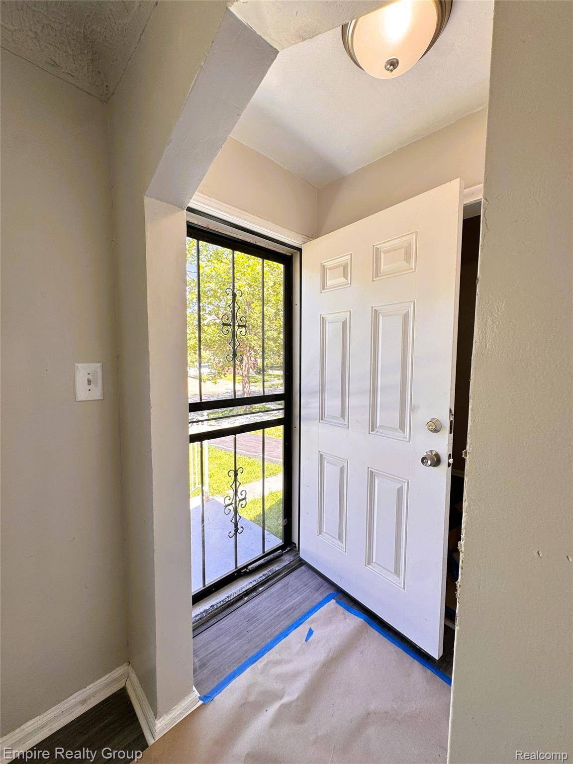 Detroit, MI 48227,9646 Ward ST