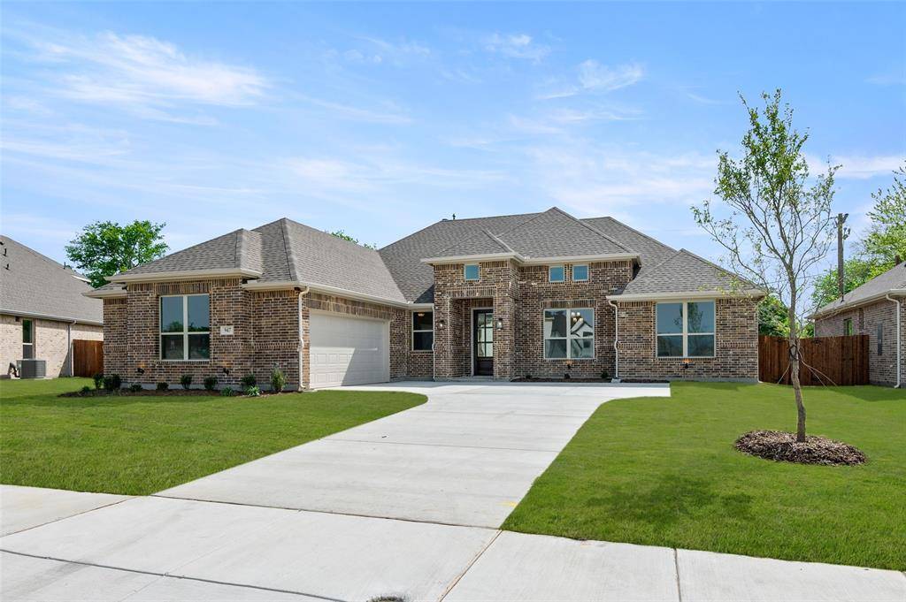 Desoto, TX 75115,947 Richard Pittmon Drive