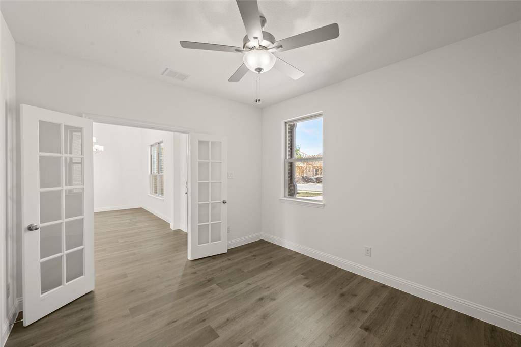 Desoto, TX 75115,947 Richard Pittmon Drive