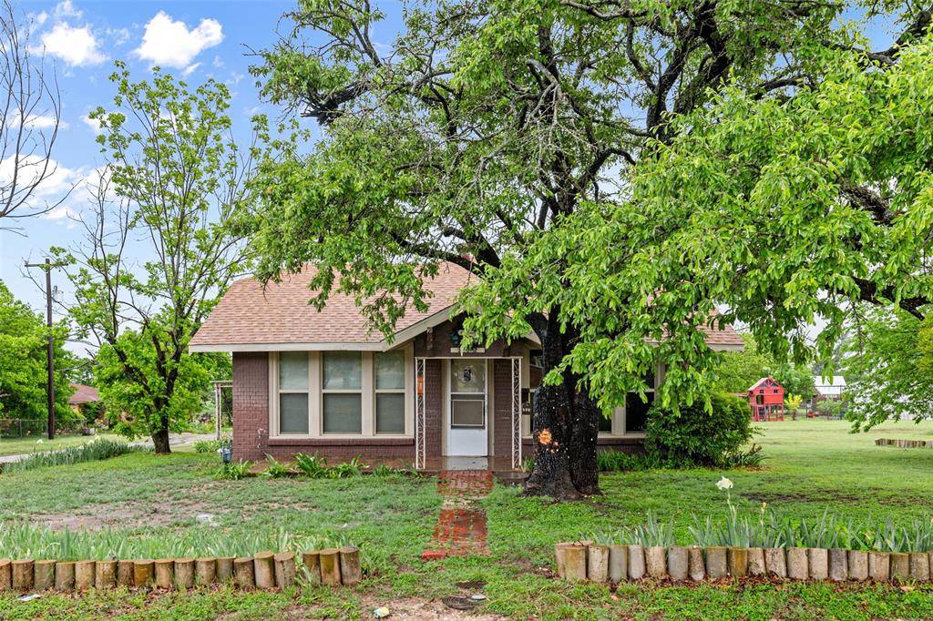 Hamilton, TX 76531,302 W Grogan Street