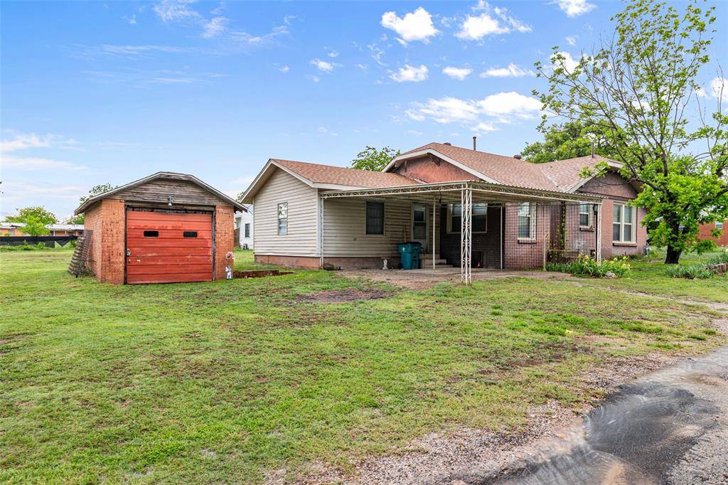 Hamilton, TX 76531,302 W Grogan Street