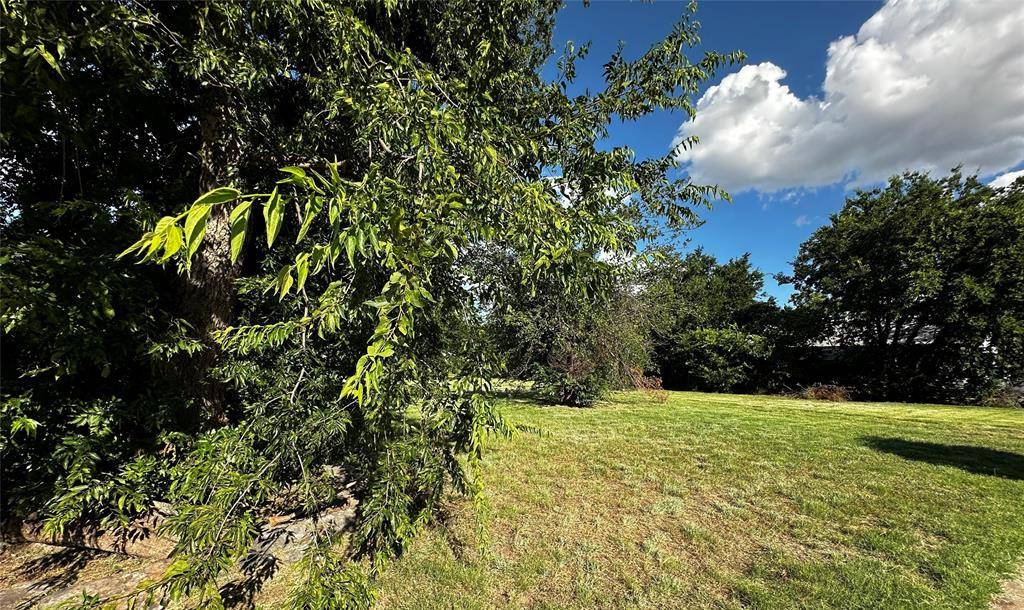 Seymour, TX 76380,410 N East Street