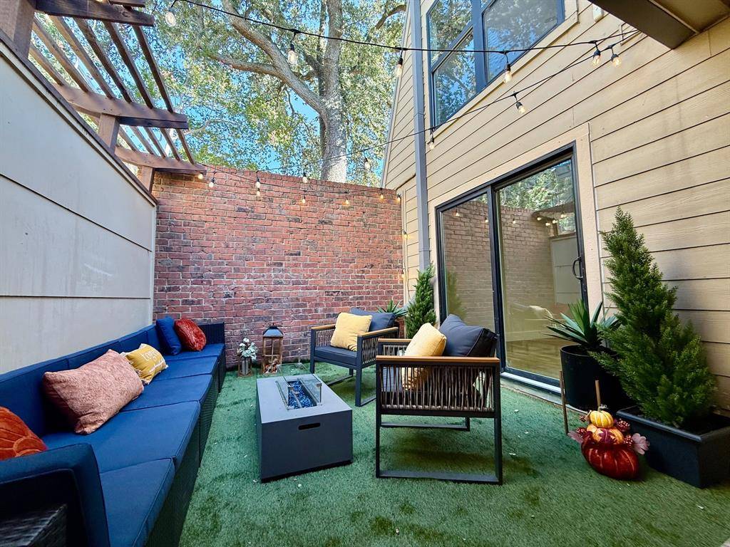 Dallas, TX 75204,3929 Buena Vista Street #F