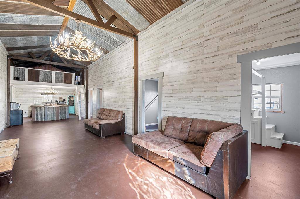 Corsicana, TX 75110,9205 W State Highway 31