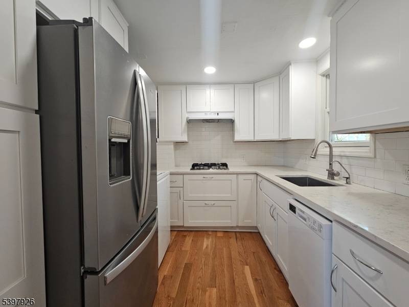 Pompton Lakes Boro, NJ 07442,95 Cannonball Rd #3