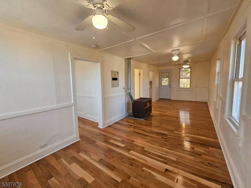 Pompton Lakes Boro, NJ 07442,95 Cannonball Rd #3