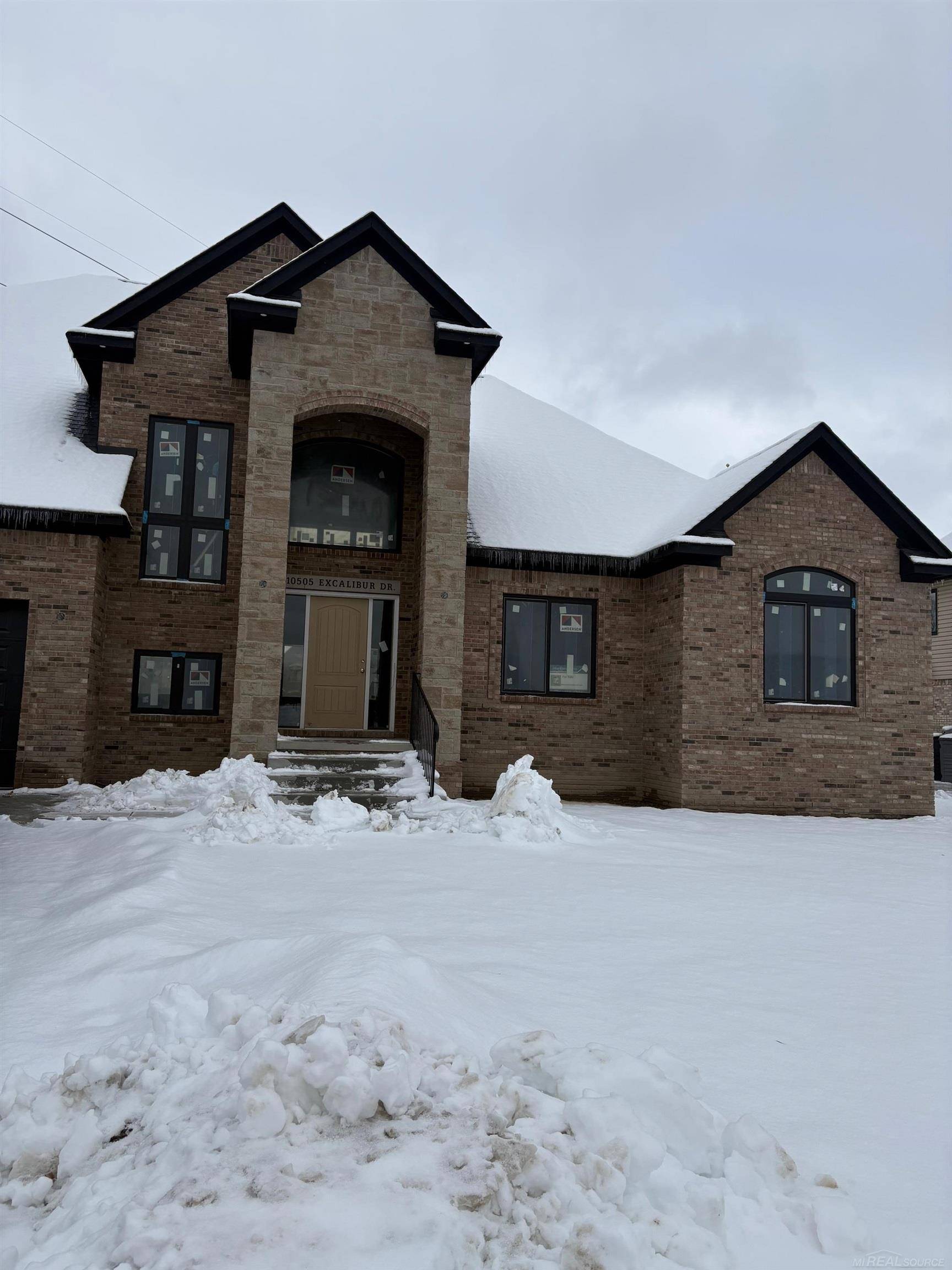 Shelby Twp, MI 48315,10505 Excalibur DR