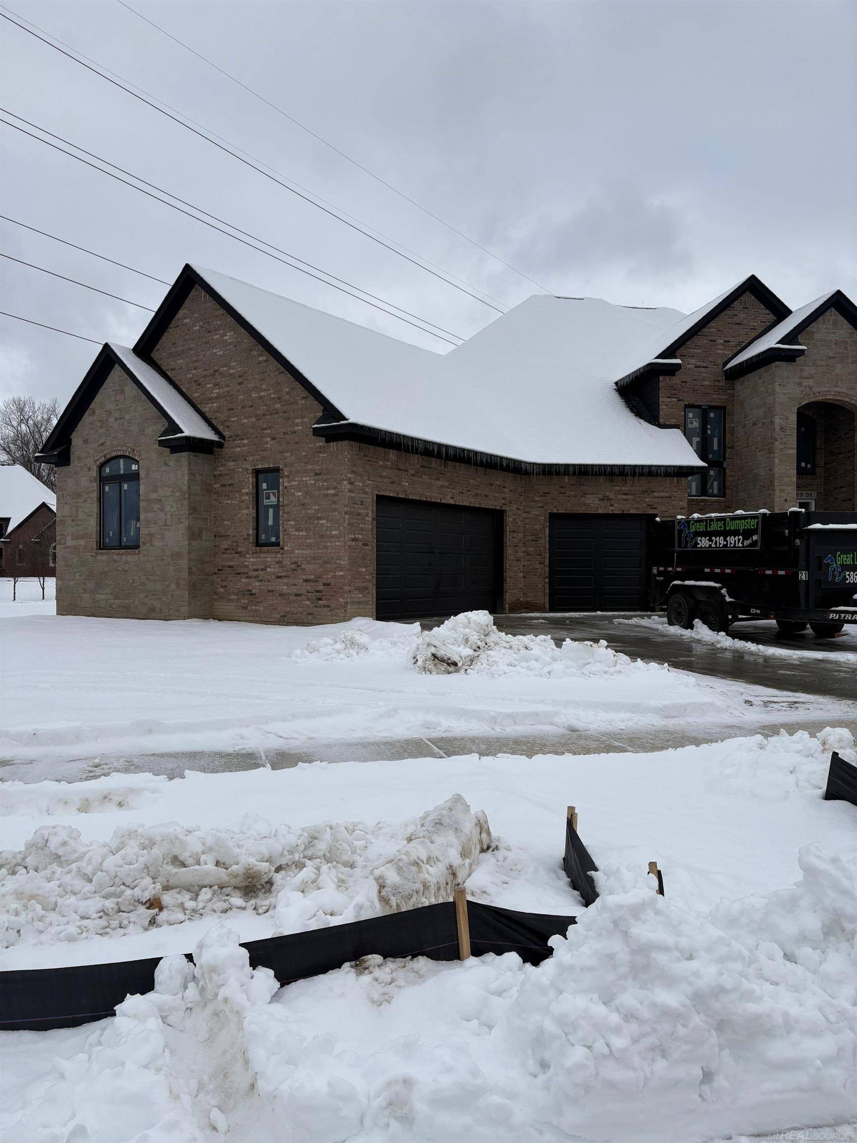 Shelby Twp, MI 48315,10505 Excalibur DR