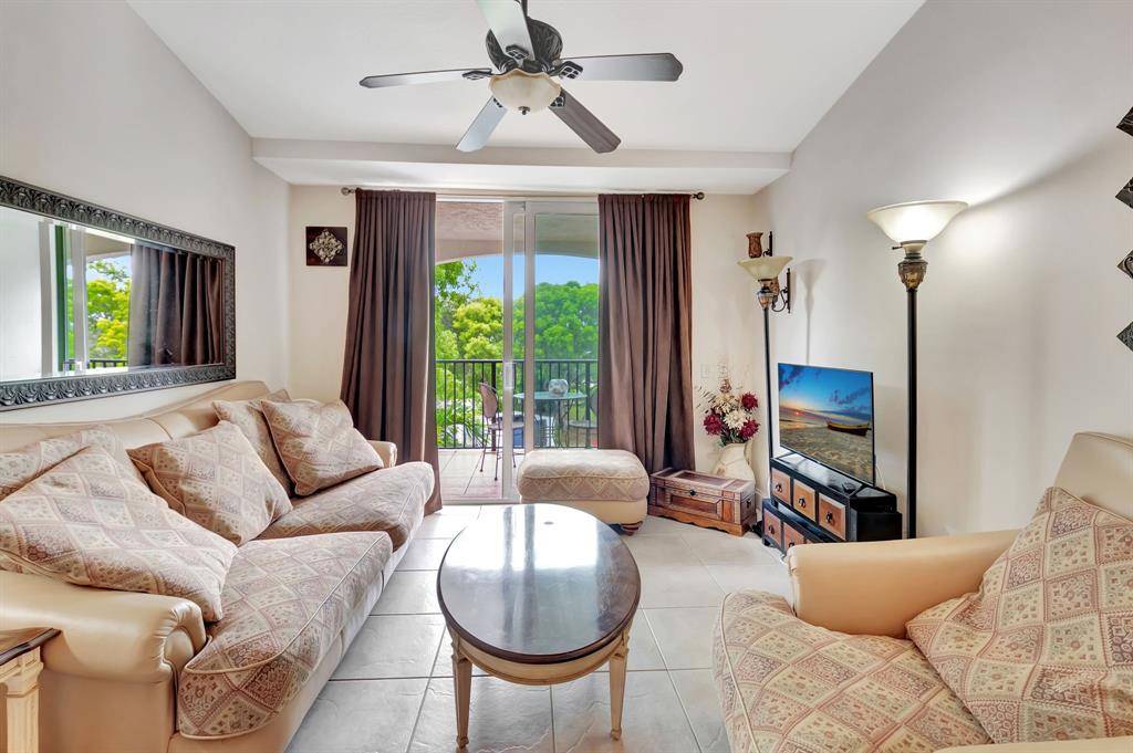 Boynton Beach, FL 33435,923 Villa Cir