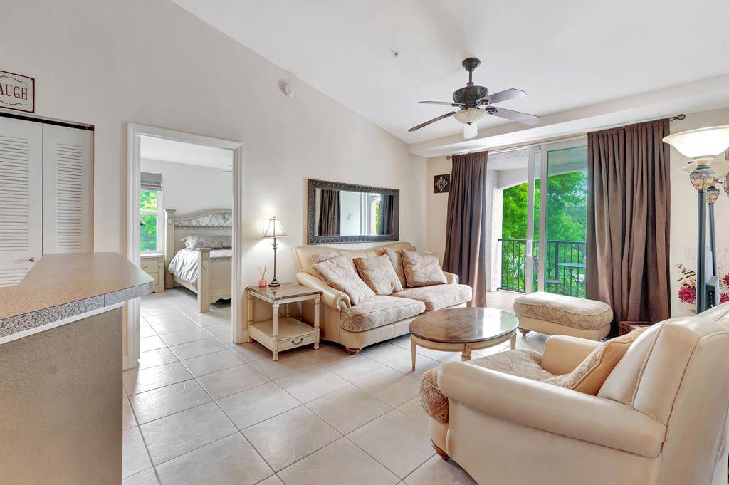 Boynton Beach, FL 33435,923 Villa Cir