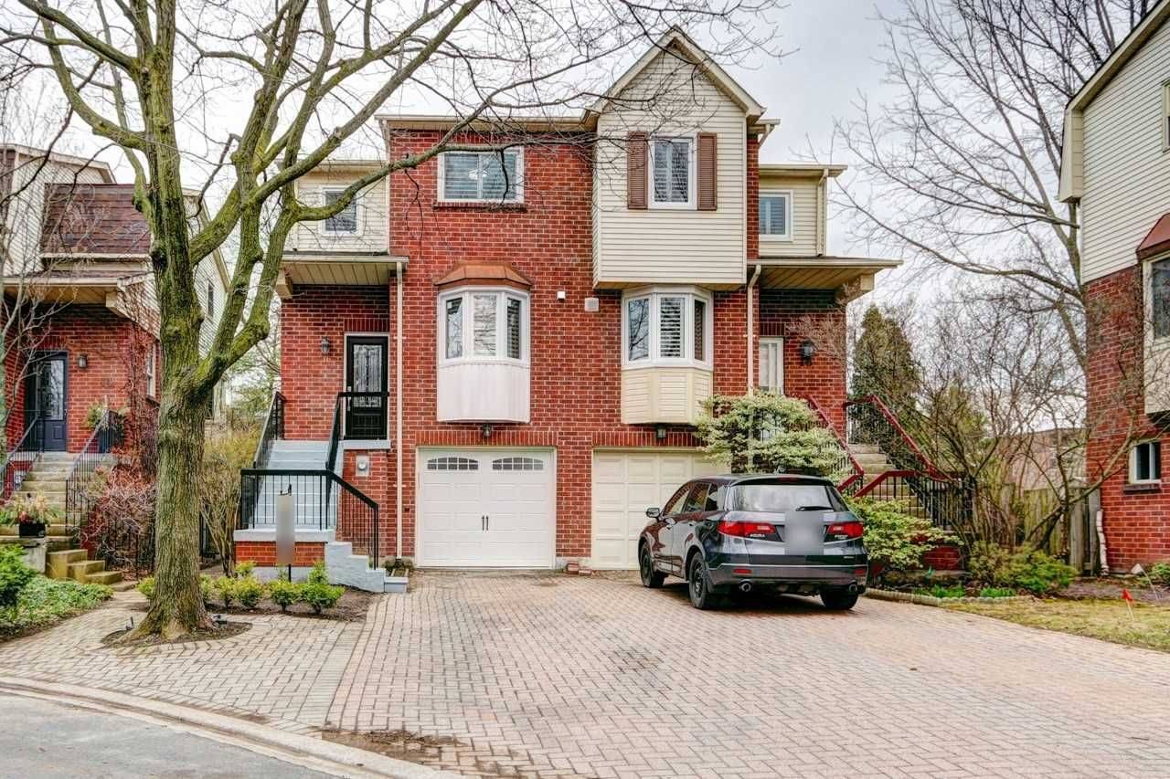 Oakville, ON L6K 1S1,16 Normandy PL
