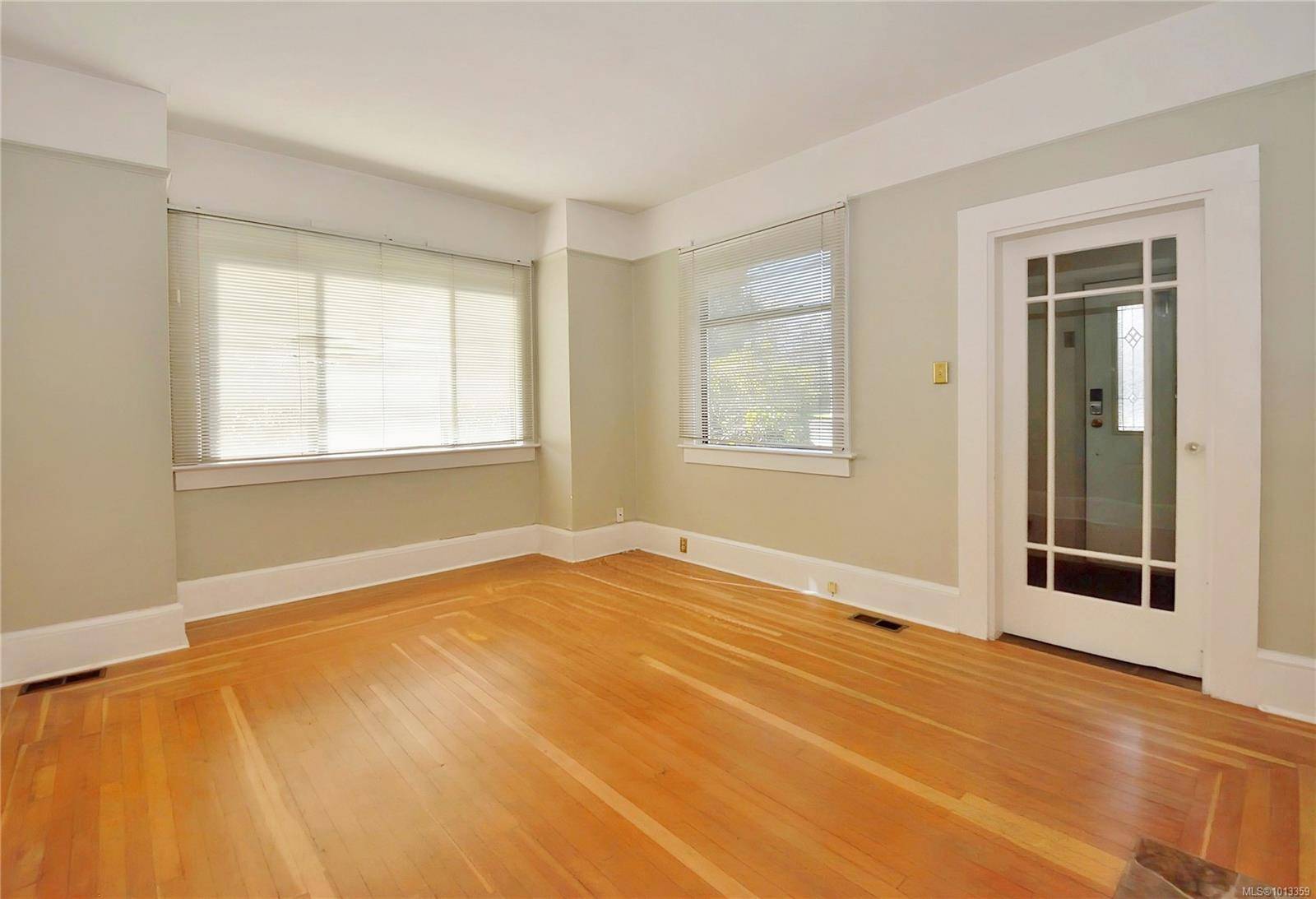 Nanaimo, BC V9S 4C4,350 Stewart Ave