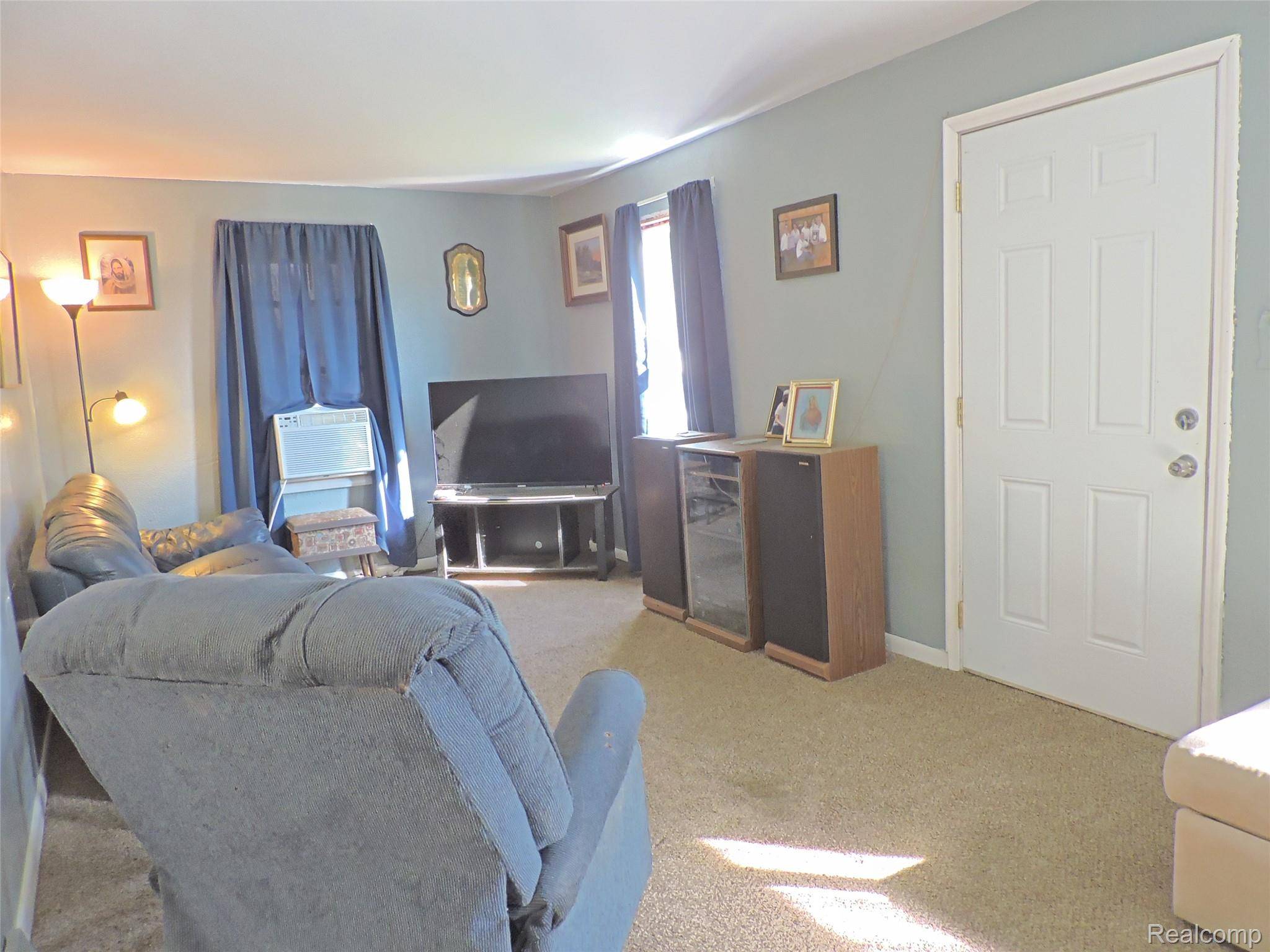 Burton, MI 48529,2043 E Schumacher ST