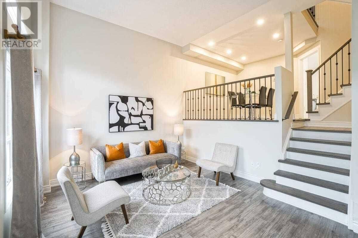 Mississauga, ON L5N 7K3,6060 Snowy Owl CRES #20