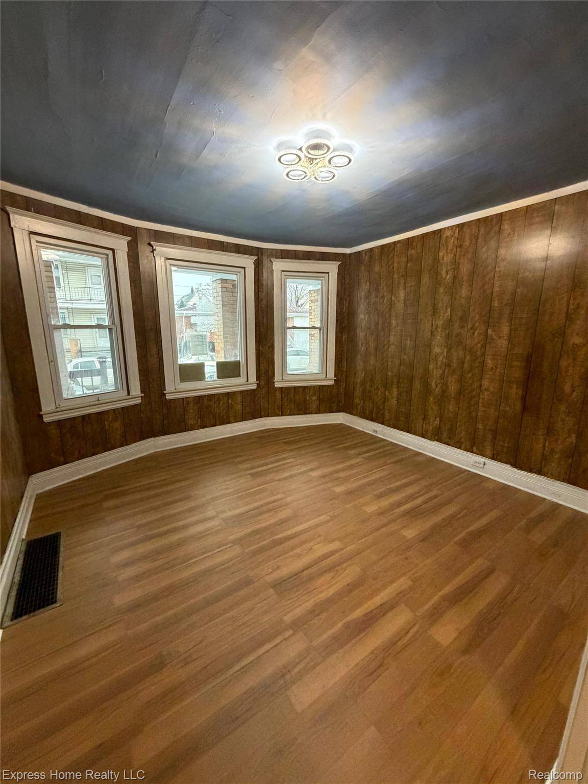 Hamtramck, MI 48212,3057 Jacob ST