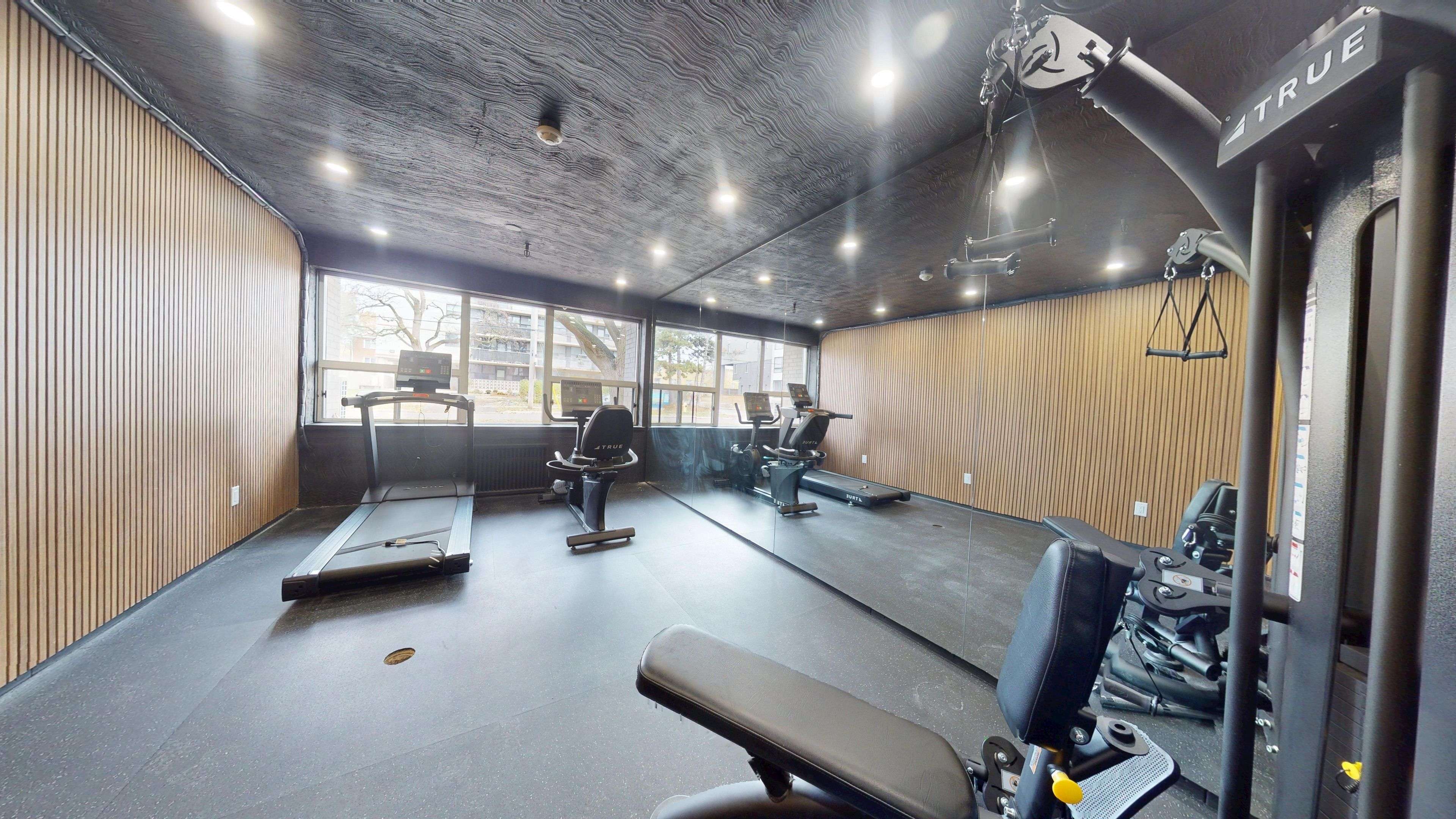 Toronto C04, ON M6A 1X8,1 Marquette AVE #4