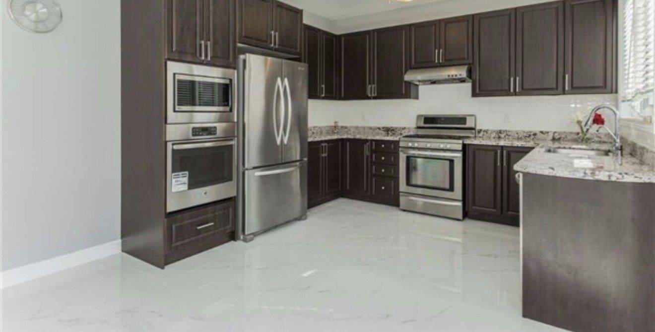 Whitchurch-stouffville, ON L4A 0V5,79 Acer CRES