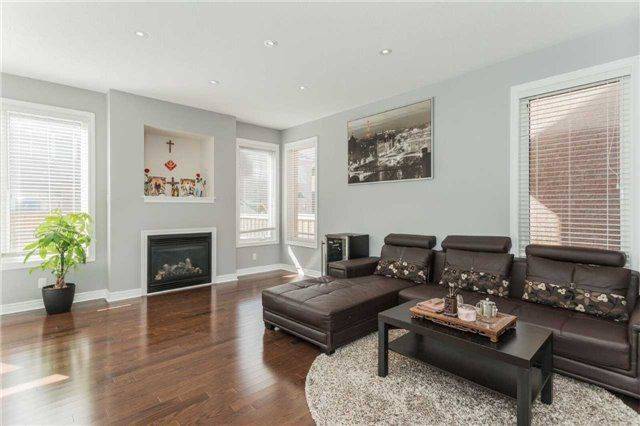 Whitchurch-stouffville, ON L4A 0V5,79 Acer CRES