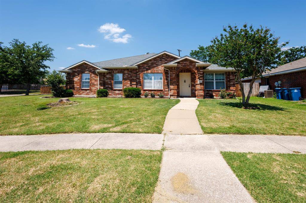 Rowlett, TX 75089,7218 Compass Point Drive