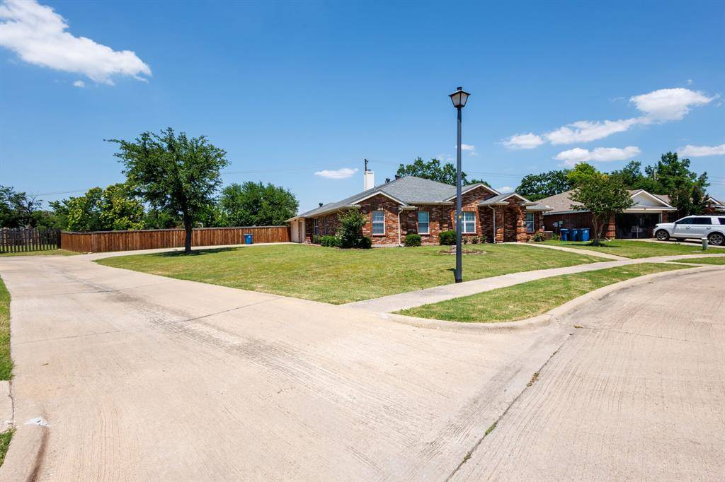 Rowlett, TX 75089,7218 Compass Point Drive