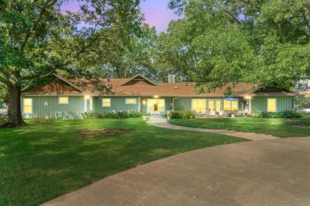 Mineola, TX 75773,104 County Road 2236