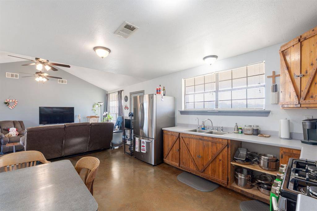 Kempner, TX 76539,5590 Fm 580 E