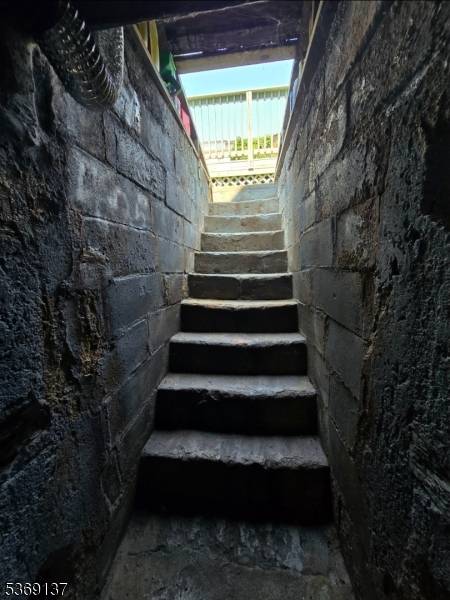 Kearny Town, NJ 07032,405 Elm St