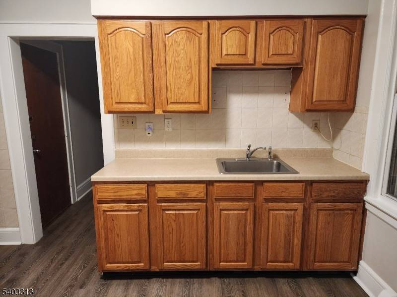 Elizabeth City, NJ 07208,1034 Sheridan Ave