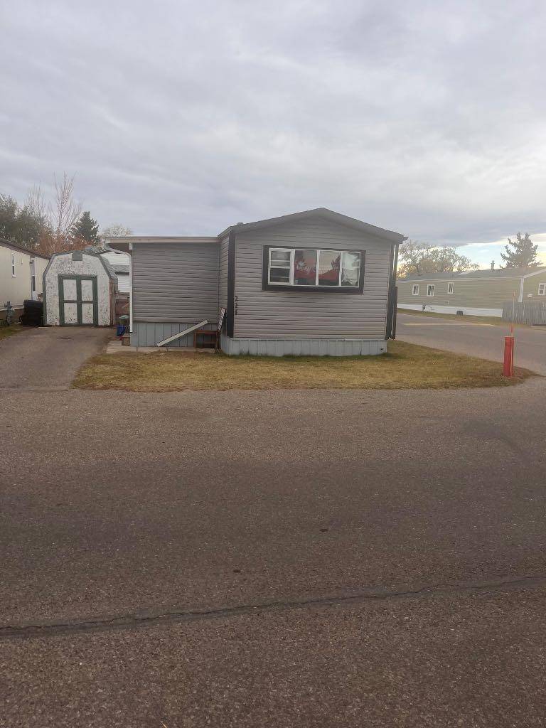 Lethbridge, AB T1H 4E8,2300 13 ST N #Unit # 224