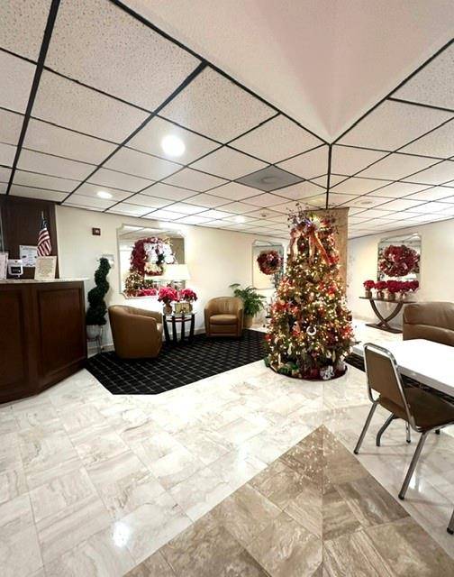 Coral Springs, FL 33065,10777 W Sample Rd #418