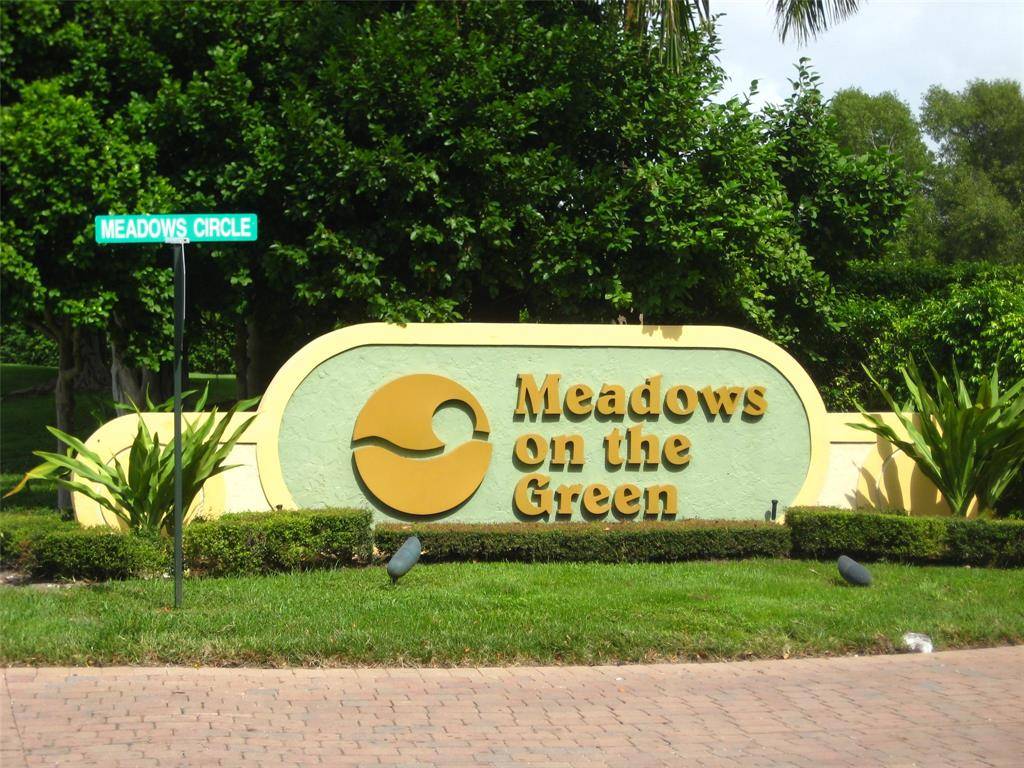 Boynton Beach, FL 33436,1529 Meadows Cir