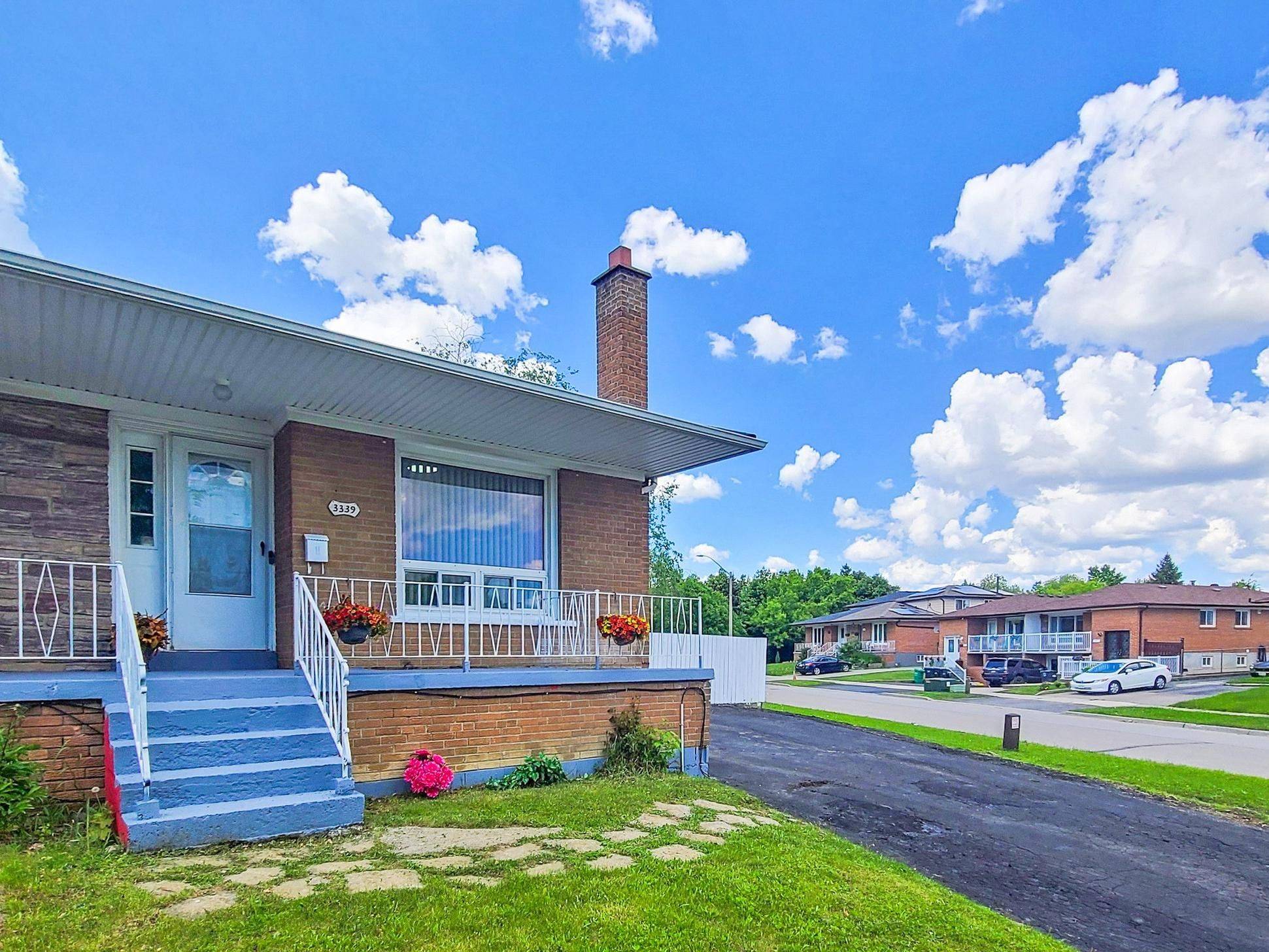 Mississauga, ON L4T 1M2,3339 Victory CRES