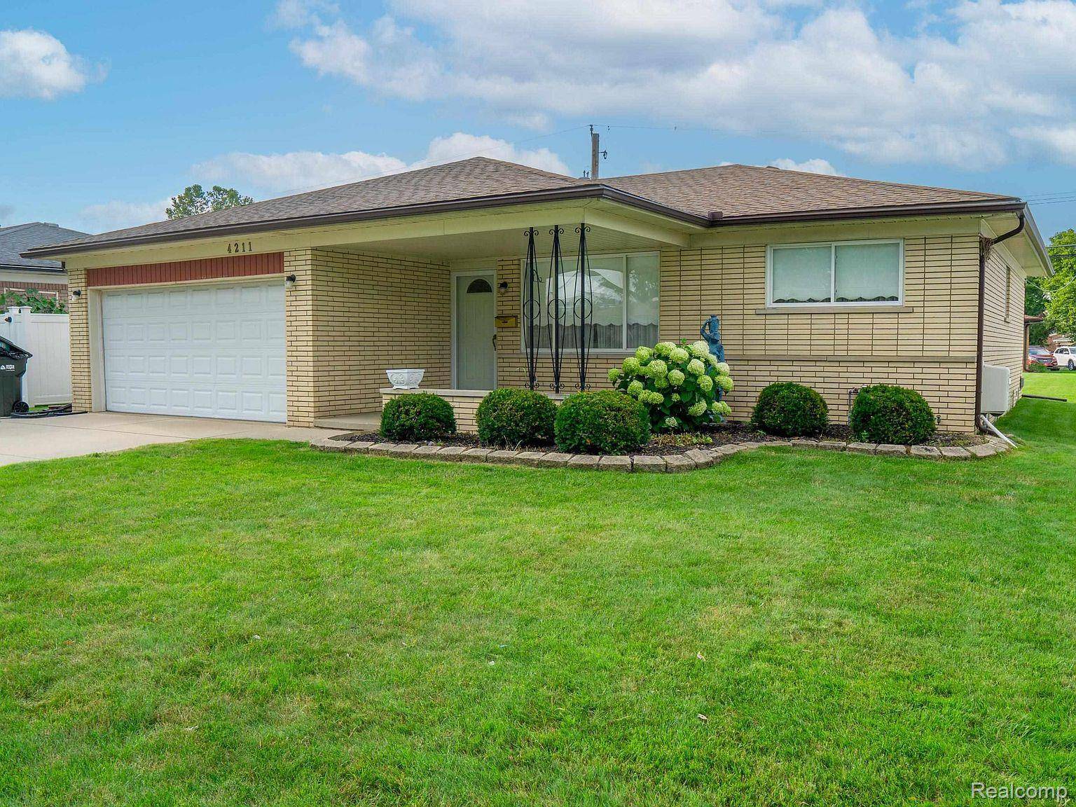 Sterling Heights, MI 48310,4211 GUNTHER DR