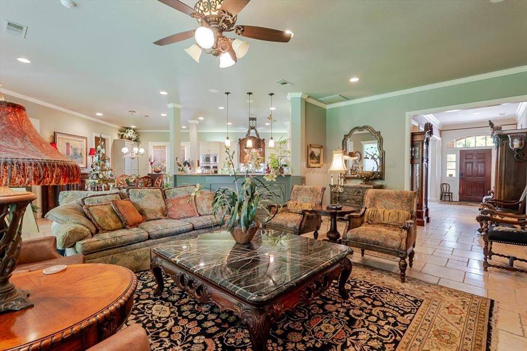 Fort Worth, TX 76116,5133 Sealands Lane