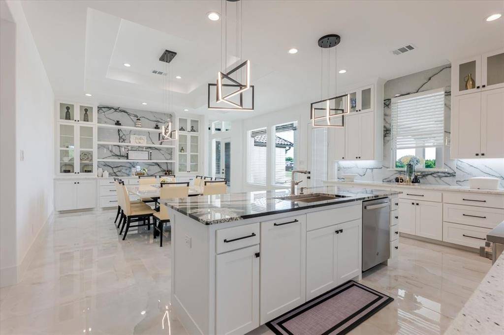 Sanger, TX 76266,7381 Mesquite Ridge