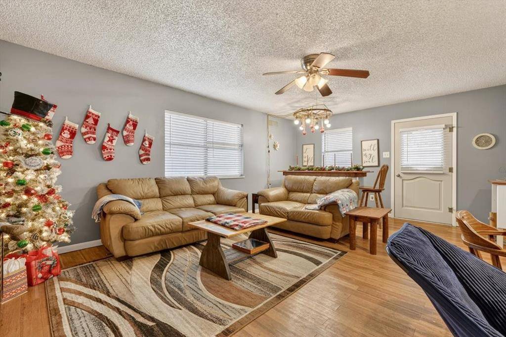 Stephenville, TX 76401,362 County Road 481