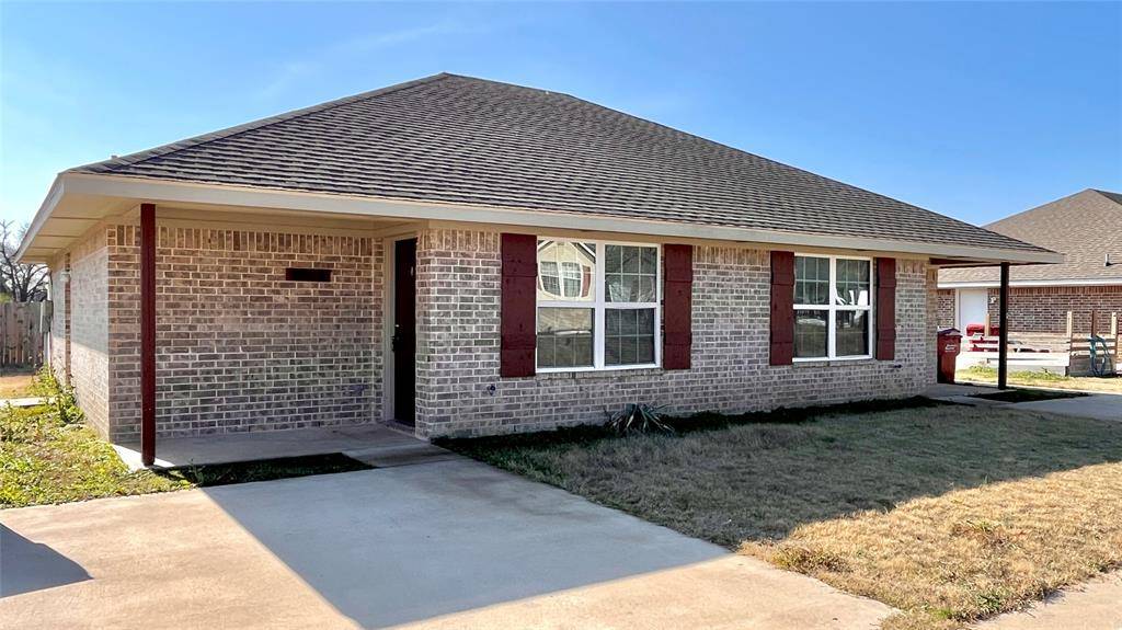 Bonham, TX 75418,905 W Seventh Street