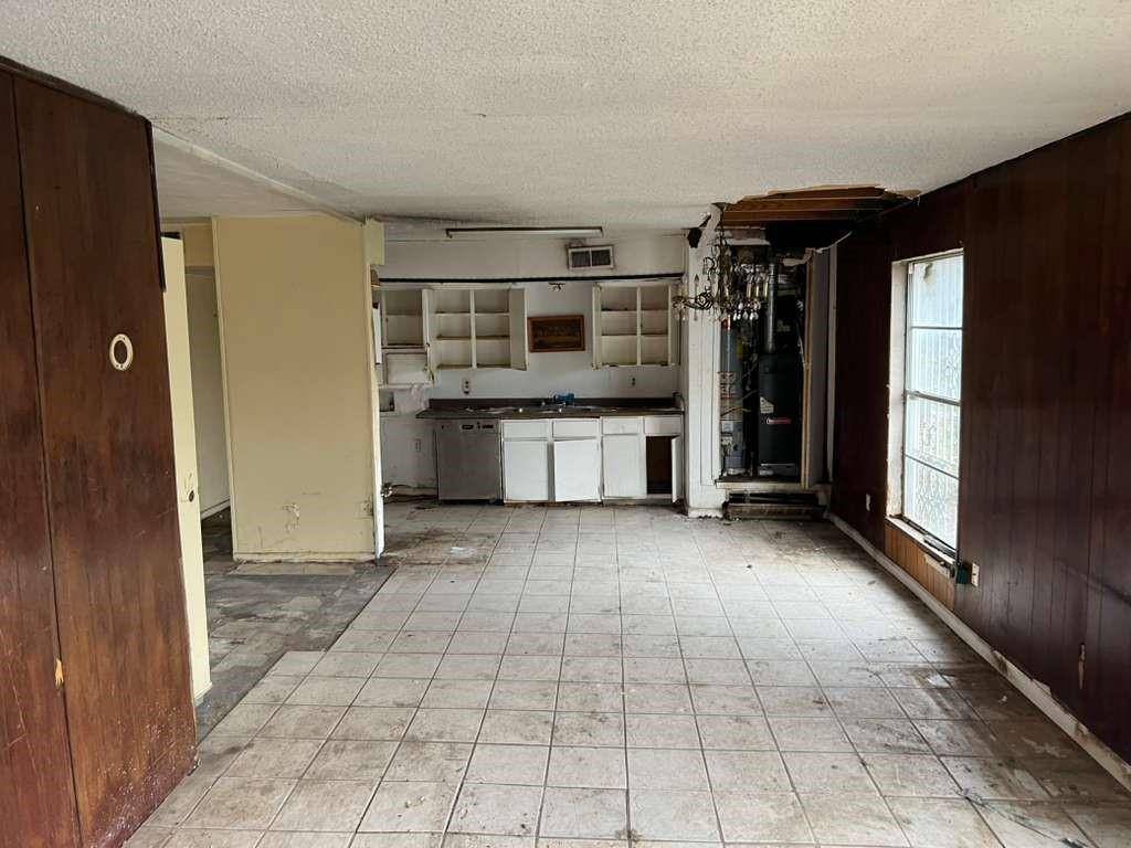 Dallas, TX 75217,6526 Oleta Drive