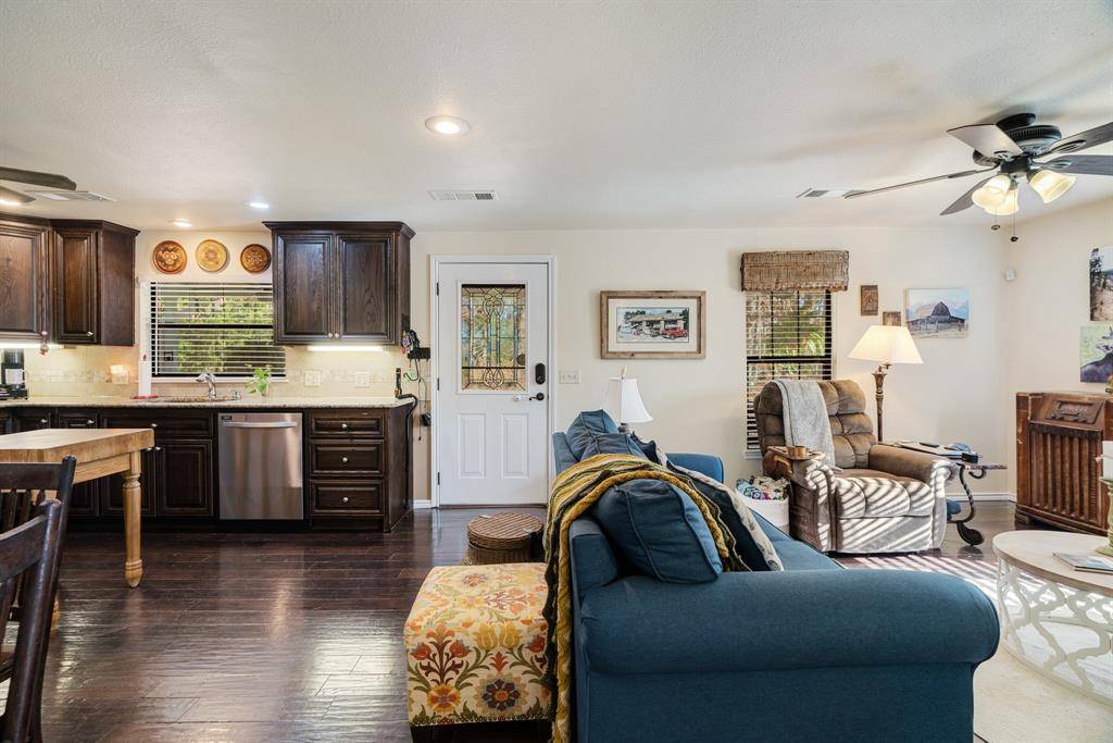 Paris, TX 75462,1431 County Road 44480