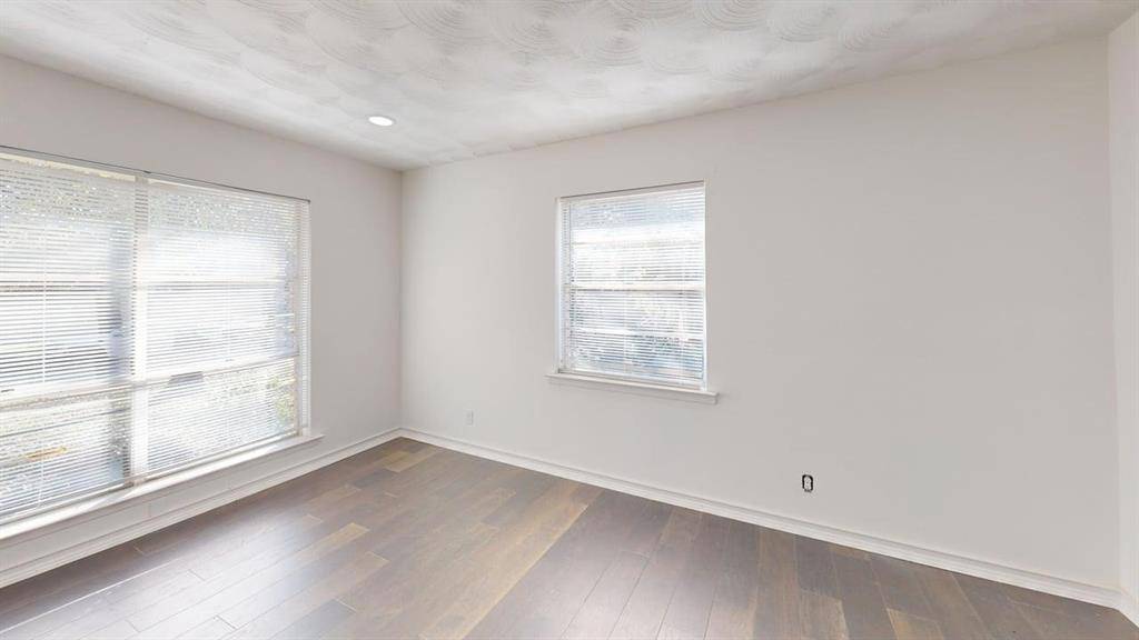 Dallas, TX 75233,3535 Creek View Drive