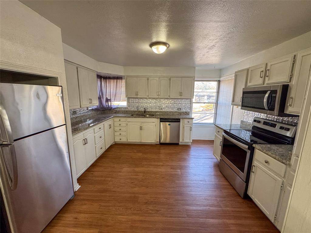 Denison, TX 75020,1431 W Chestnut Street