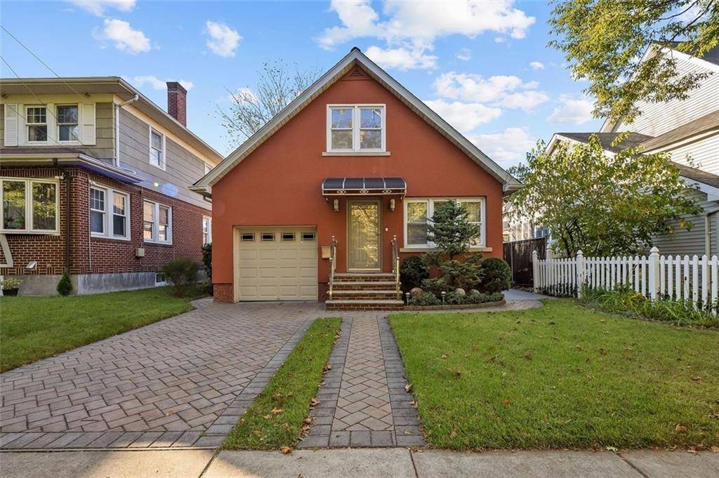 Staten  Island, NY 10306,109 10th ST