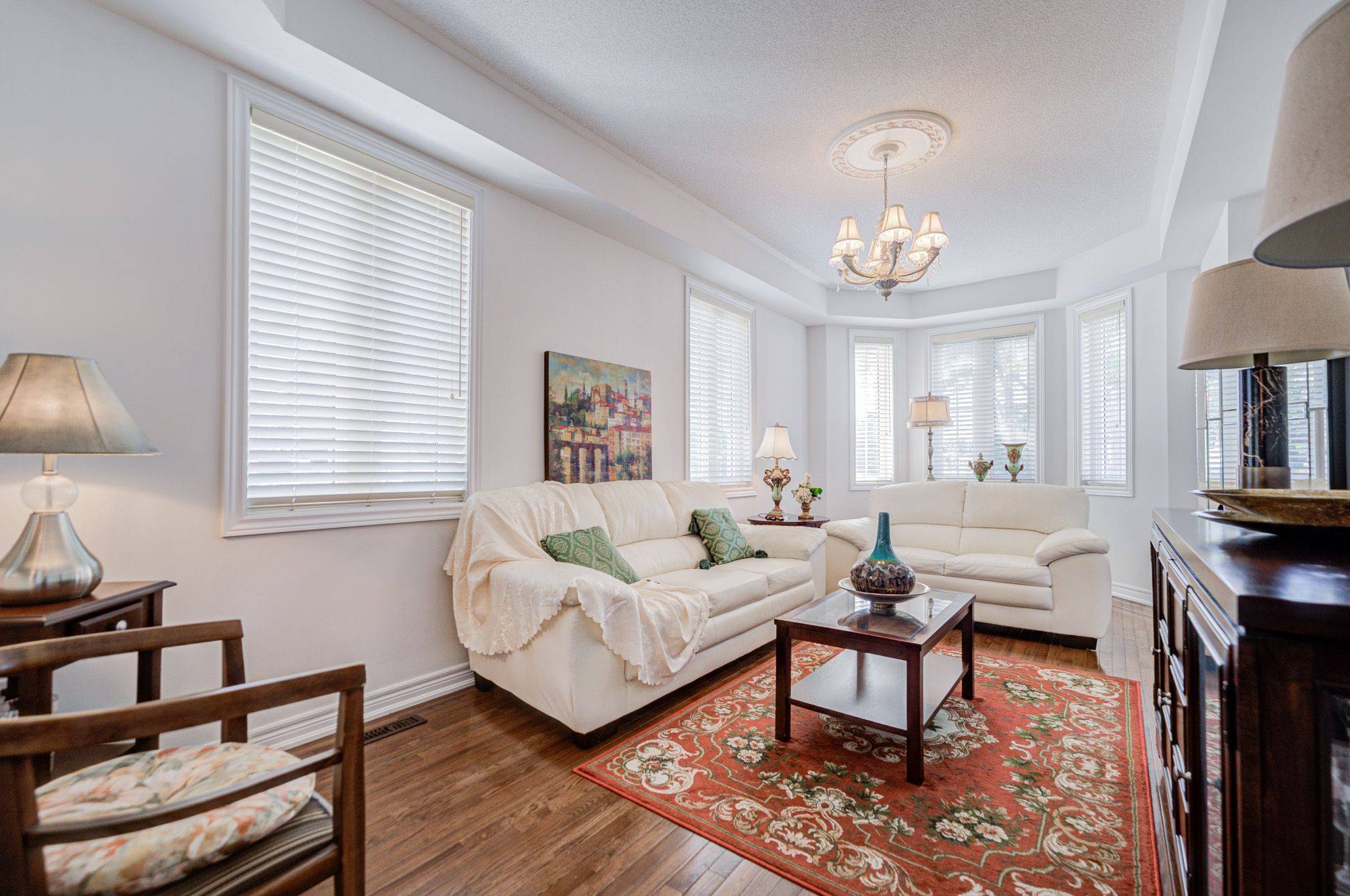 Toronto E10, ON M1E 2L8,106 Craggview DR